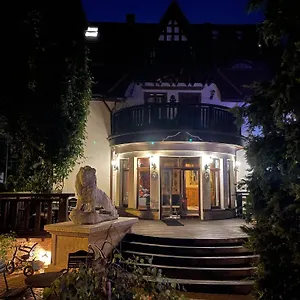 Bed & Breakfast Dworek Oliwski